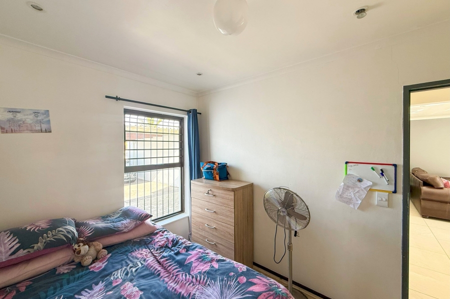 2 Bedroom Property for Sale in Welgelegen Western Cape
